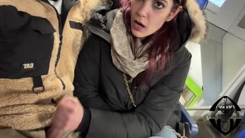 Handjob fast with cumming in the mouth between train seats