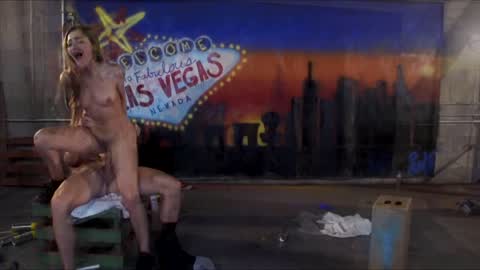 Dani Daniels en short sexy