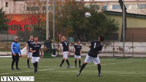 Fangirl Eva Elfie Seduces Her Favourite Soccer Star