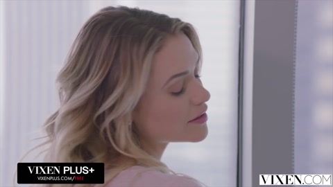 Luscious Bff's Enjoy Incredible Threesome