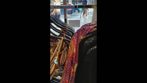 hot girls hook up in fitting room